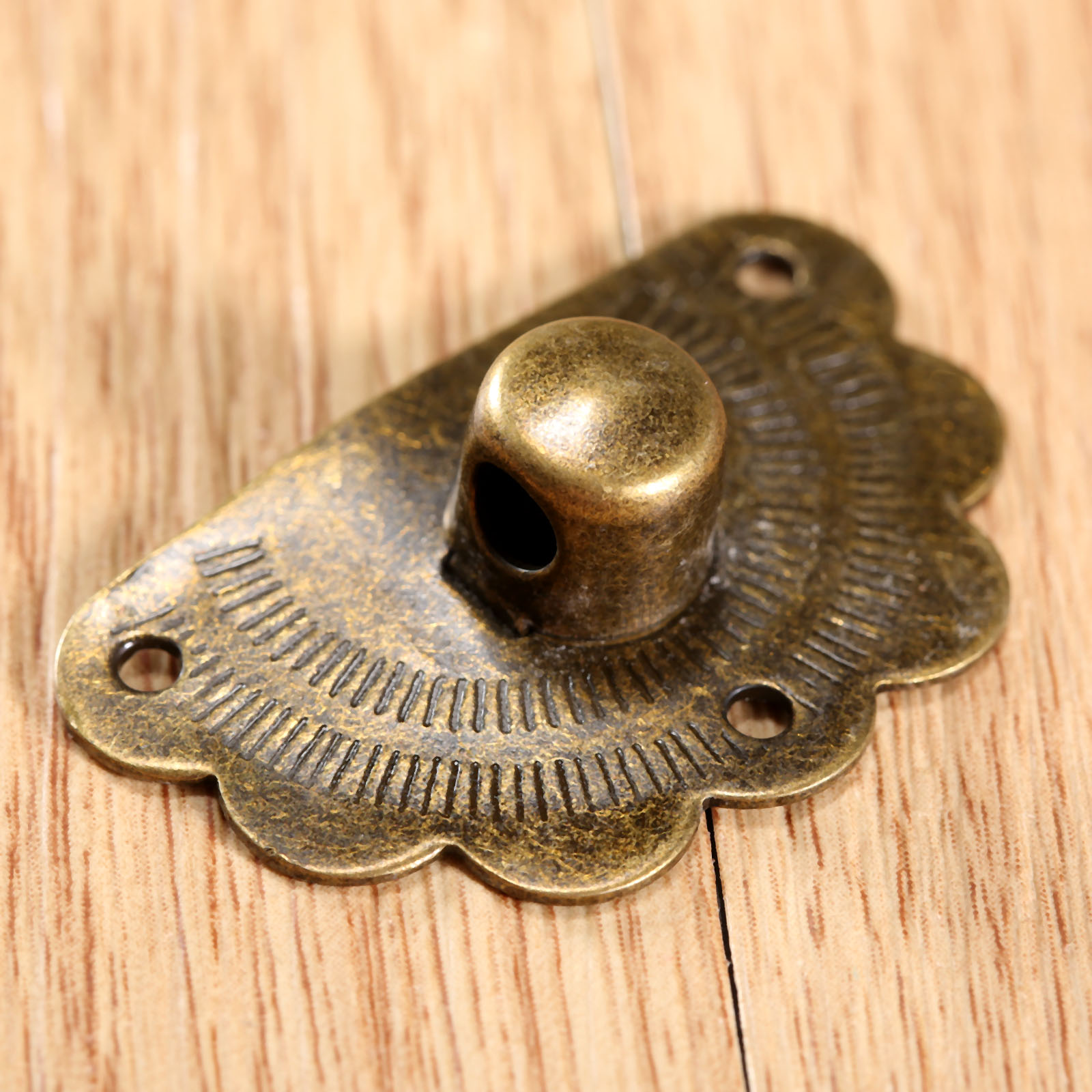 Cerradura de cerrojos de bronc - Antique Brass Hook reseña y precio